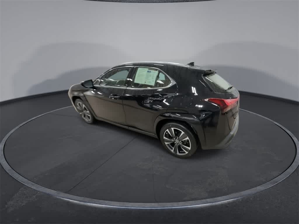 Thumbnail: 2024 Lexus UX - 6