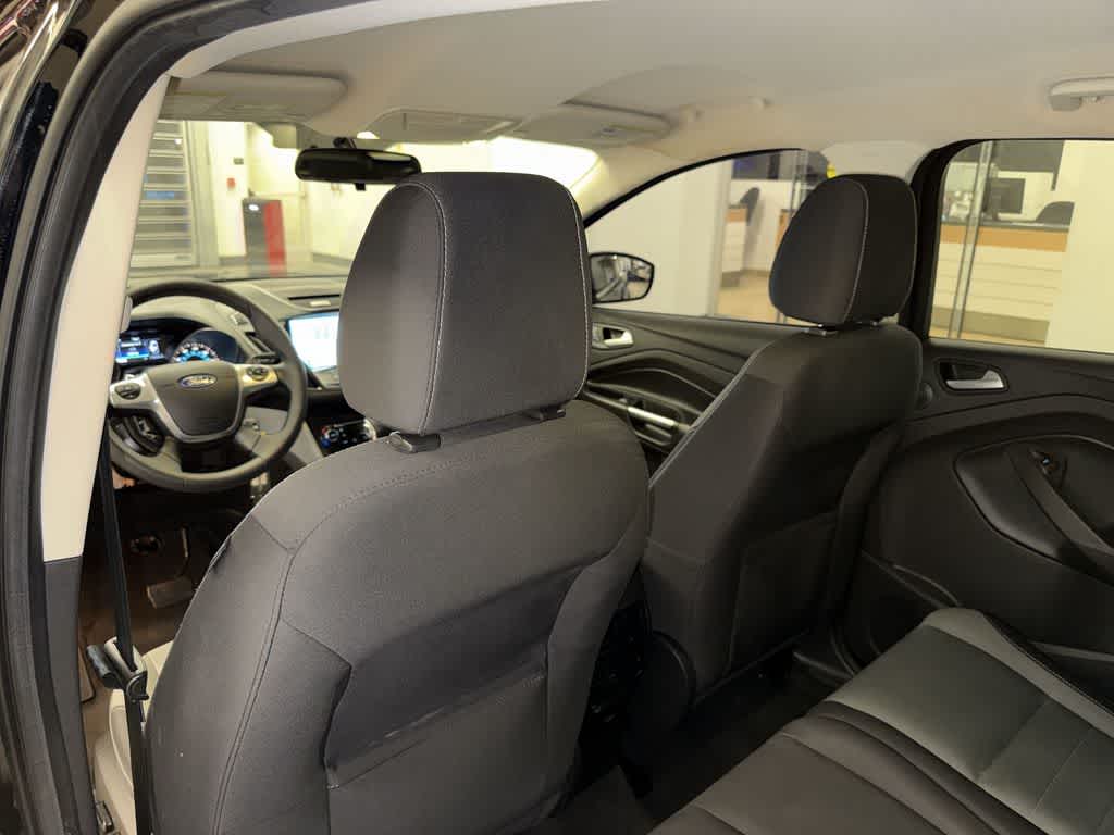 Thumbnail: 2016 Ford Escape - 26