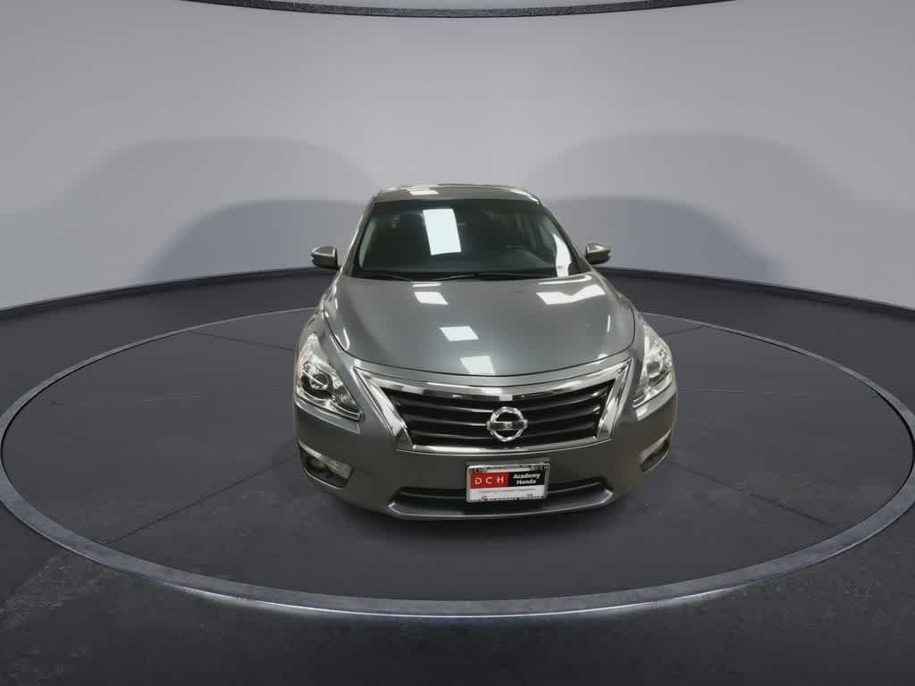 Thumbnail: 2015 Nissan Altima - 3