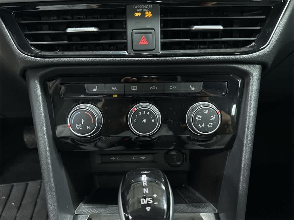 Thumbnail: 2023 Volkswagen Taos - 21