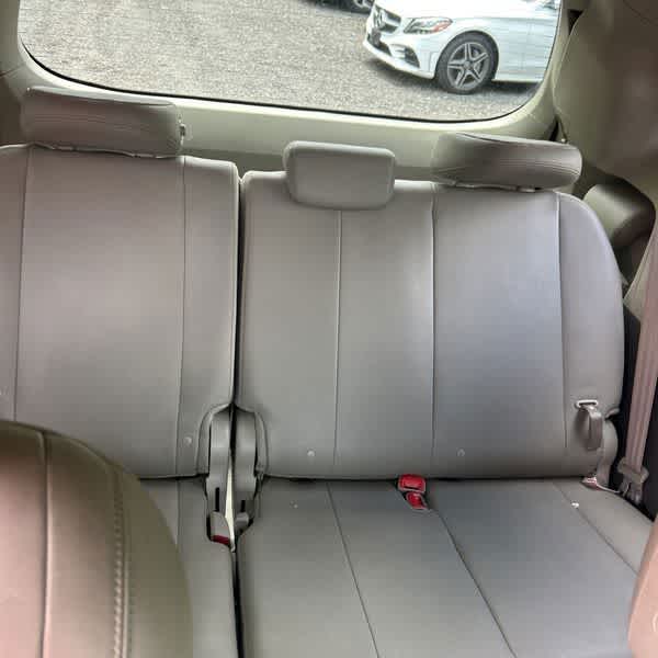 Thumbnail: 2020 Toyota Sienna - 23