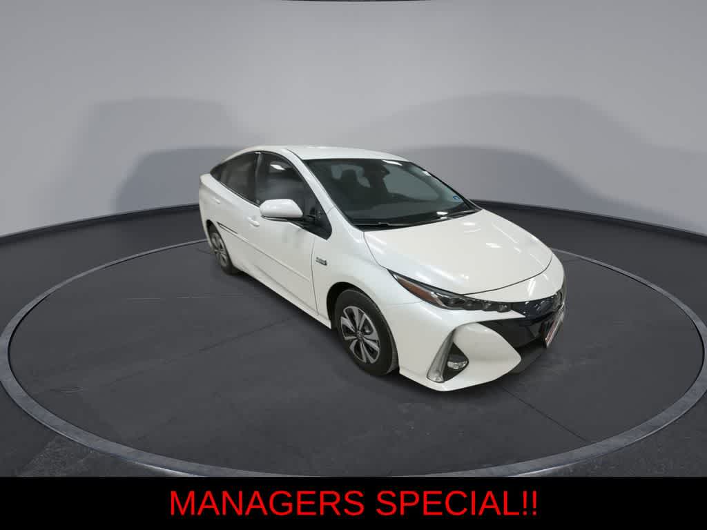 Thumbnail: 2018 Toyota Prius Prime - 2