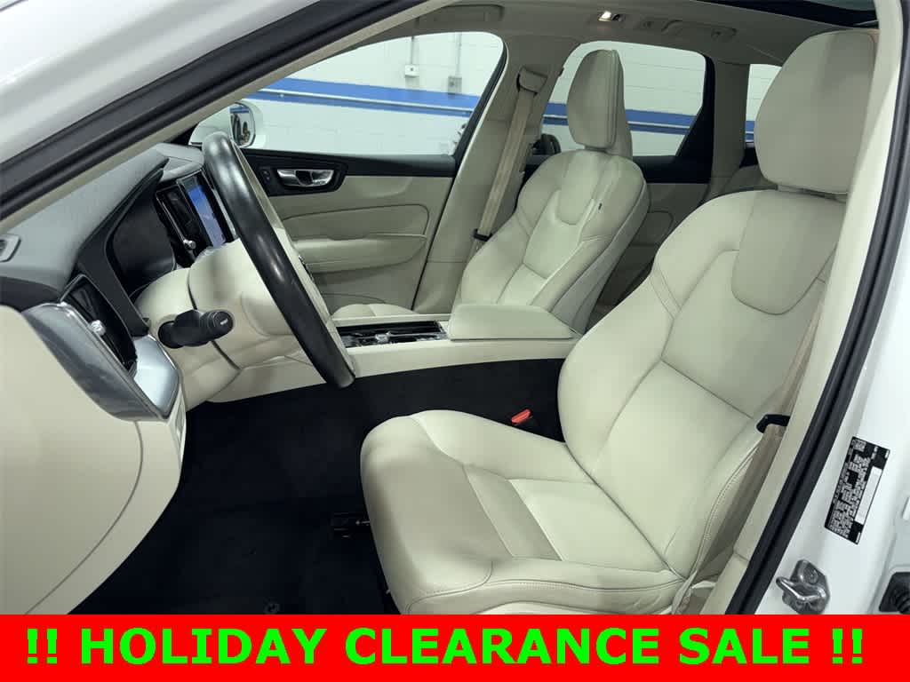 Thumbnail: 2020 Volvo XC60 - 14