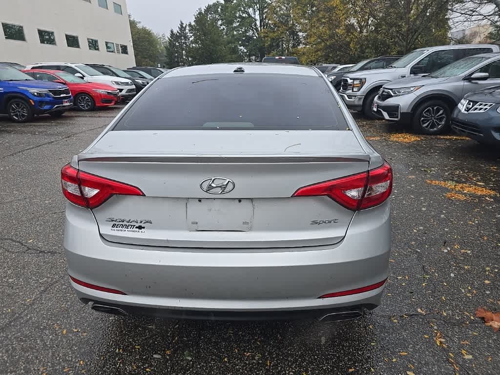 Thumbnail: 2016 Hyundai Sonata - 6