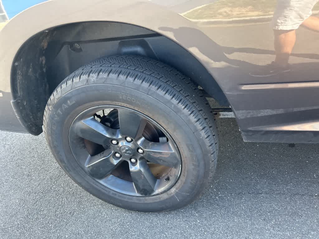 Thumbnail: 2019 RAM 1500 Classic - 14