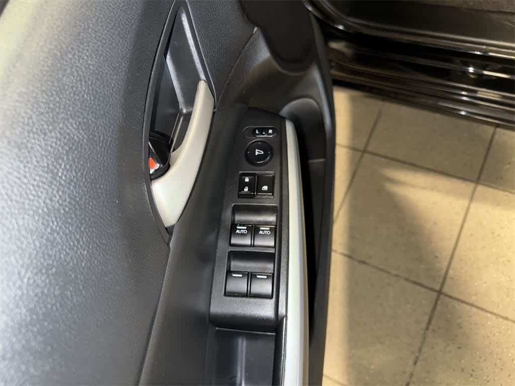 Thumbnail: 2009 Honda Accord - 22