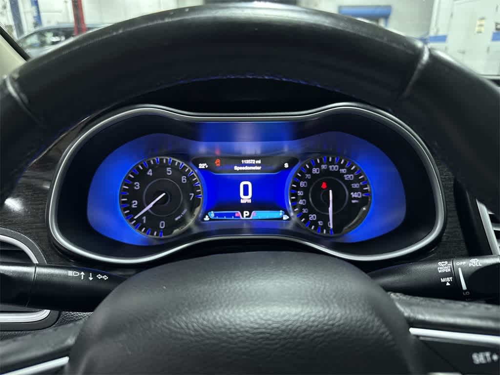 Thumbnail: 2015 Chrysler 200 - 32