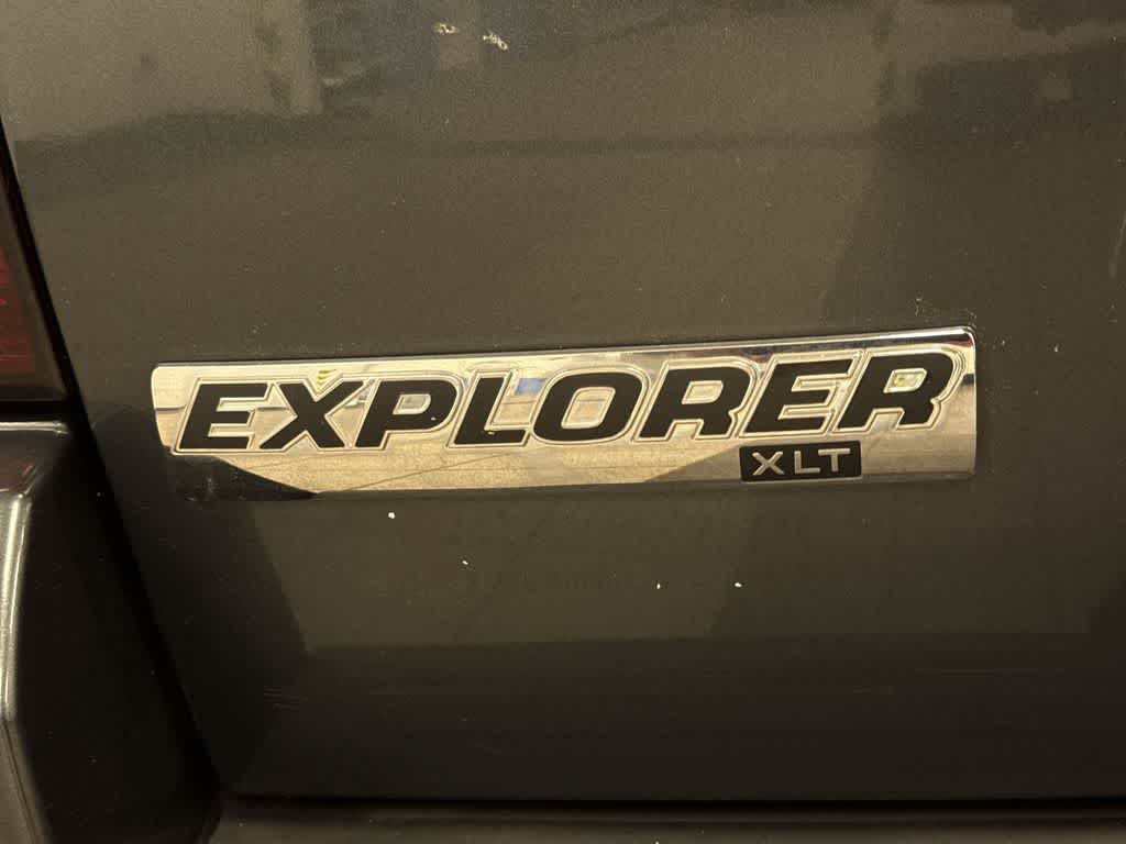 Thumbnail: 2010 Ford Explorer - 26