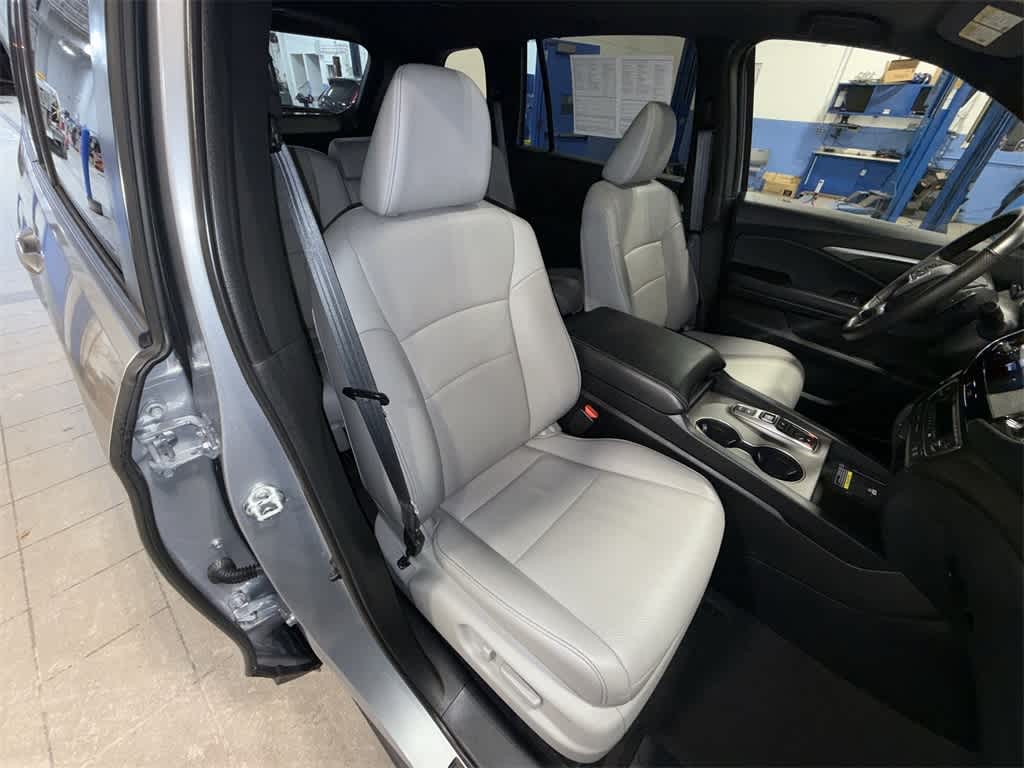 Thumbnail: 2025 Honda Passport - 16