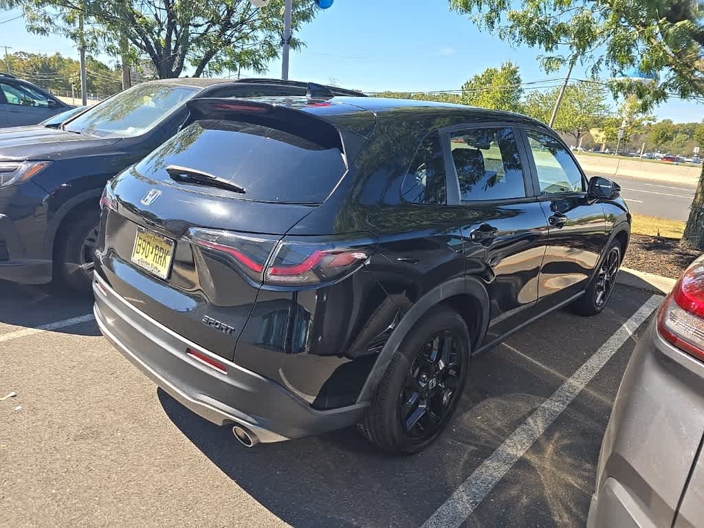 Thumbnail: 2023 Honda HR-V - 4