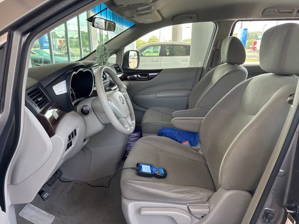 Thumbnail: 2015 Nissan Quest - 8