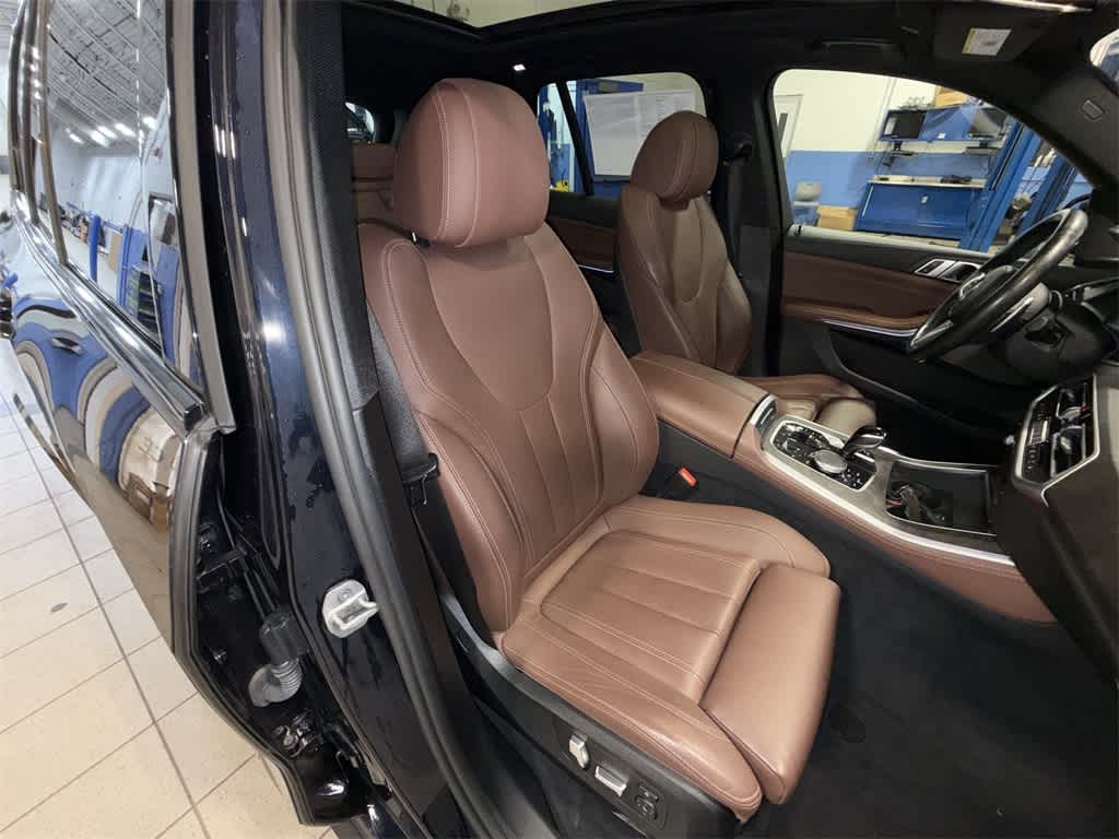 Thumbnail: 2022 BMW X5 - 16