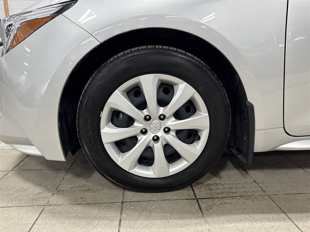 Thumbnail: 2023 Toyota Corolla - 10