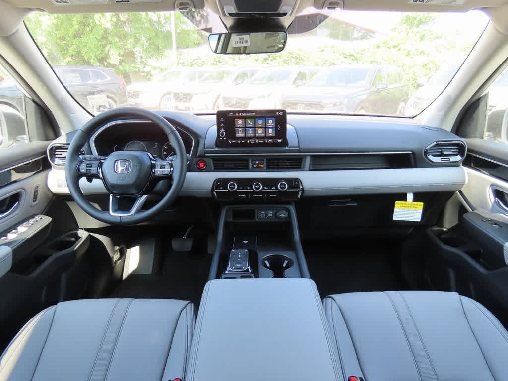 Thumbnail: 2025 Honda Pilot - 16