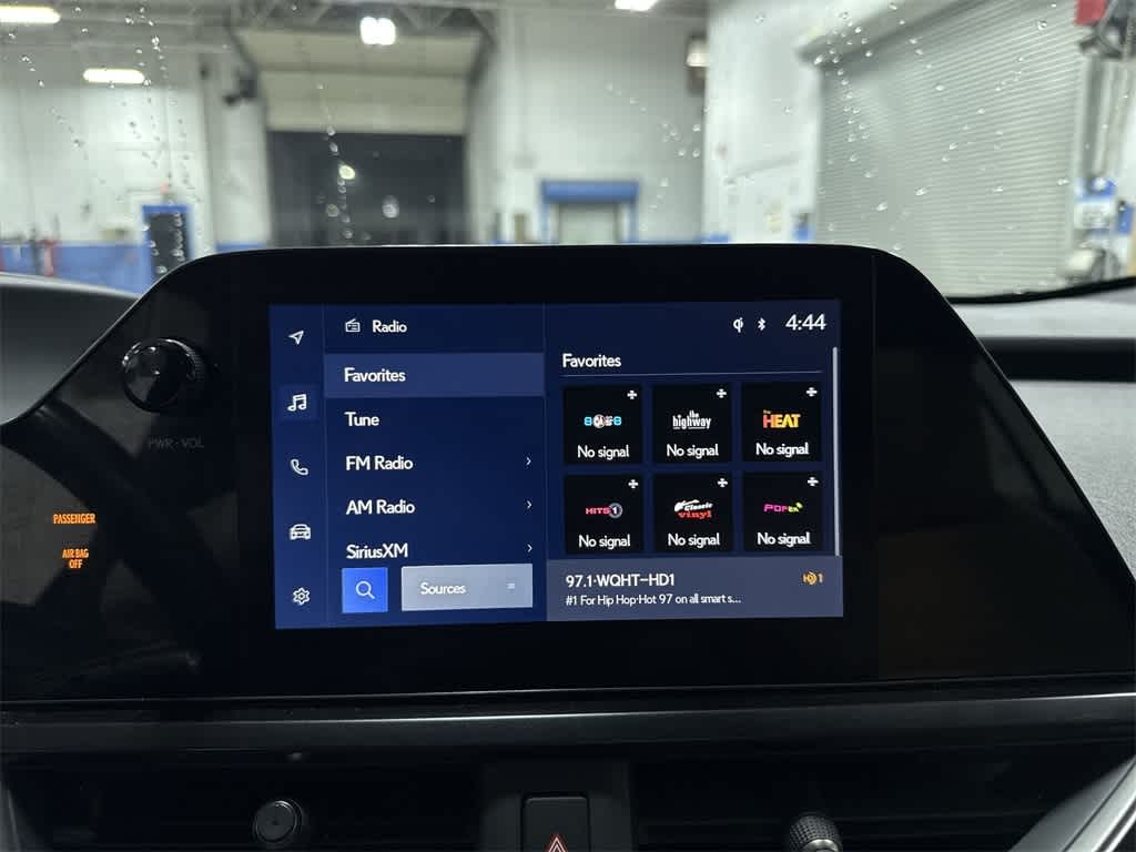 Thumbnail: 2024 Lexus UX - 20