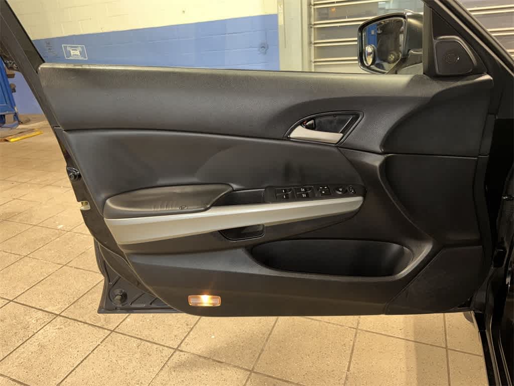 Thumbnail: 2009 Honda Accord - 28