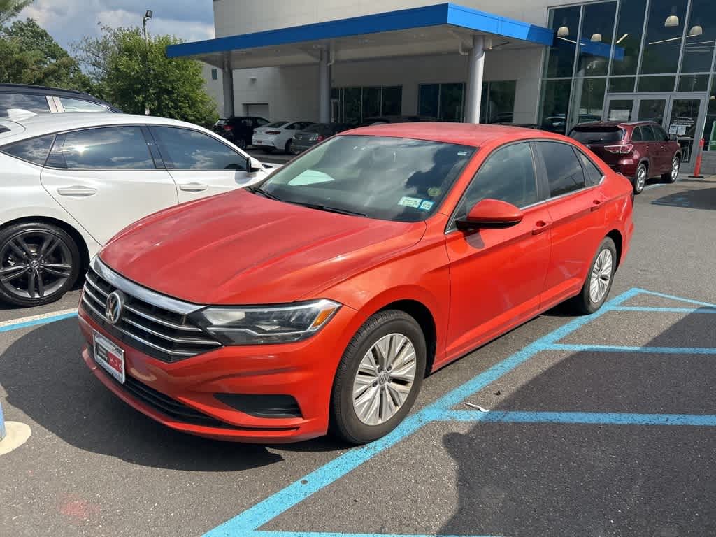 Thumbnail: 2019 Volkswagen Jetta - 1