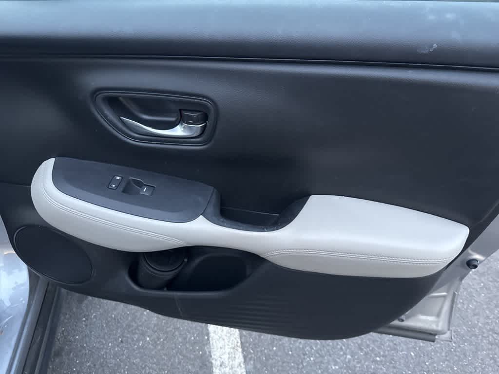 Thumbnail: 2023 Honda HR-V - 15