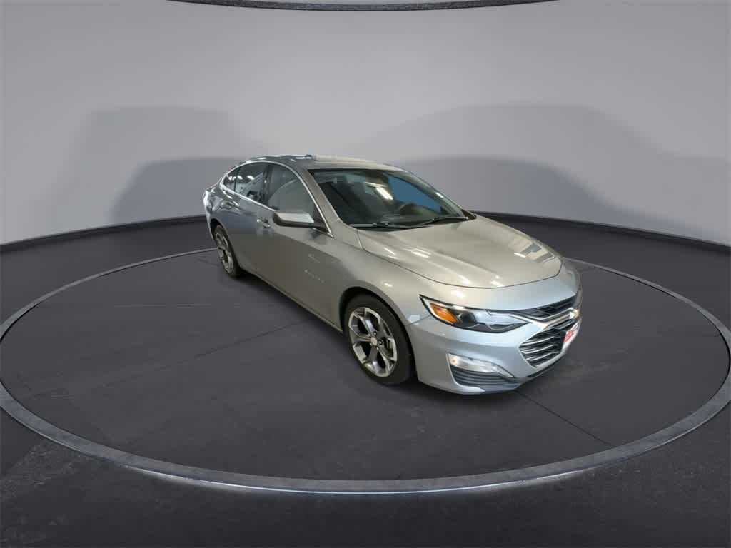 Thumbnail: 2024 Chevrolet Malibu - 2