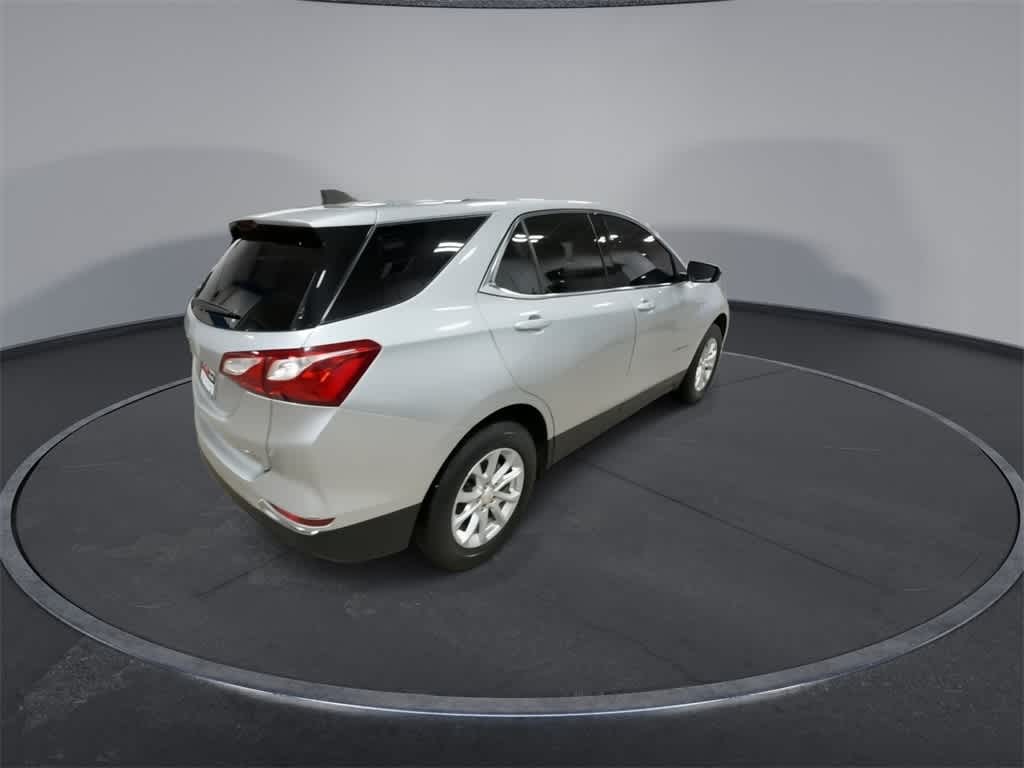 Thumbnail: 2019 Chevrolet Equinox - 8