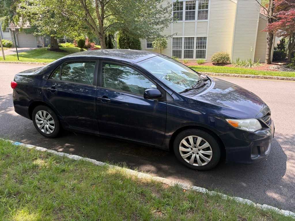 Thumbnail: 2012 Toyota Corolla - 5