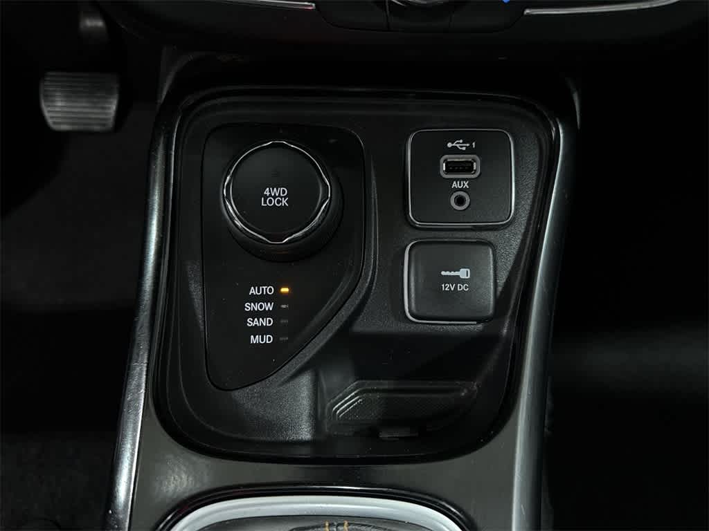 Thumbnail: 2021 Jeep Compass - 33