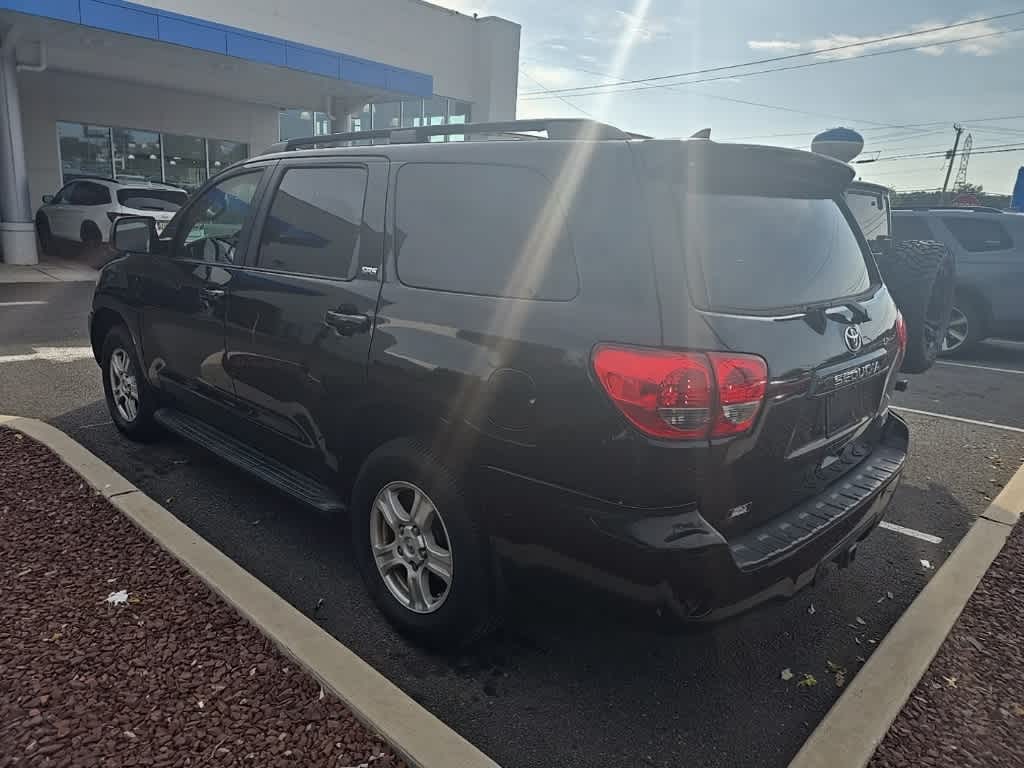 Thumbnail: 2017 Toyota Sequoia - 4