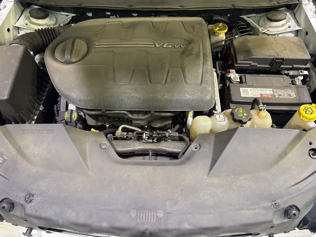 Thumbnail: 2020 Jeep Cherokee - 21