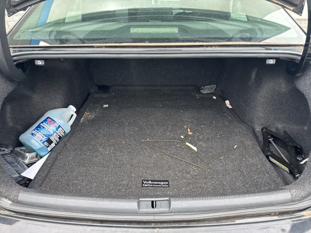 Thumbnail: 2012 Volkswagen Passat - 18
