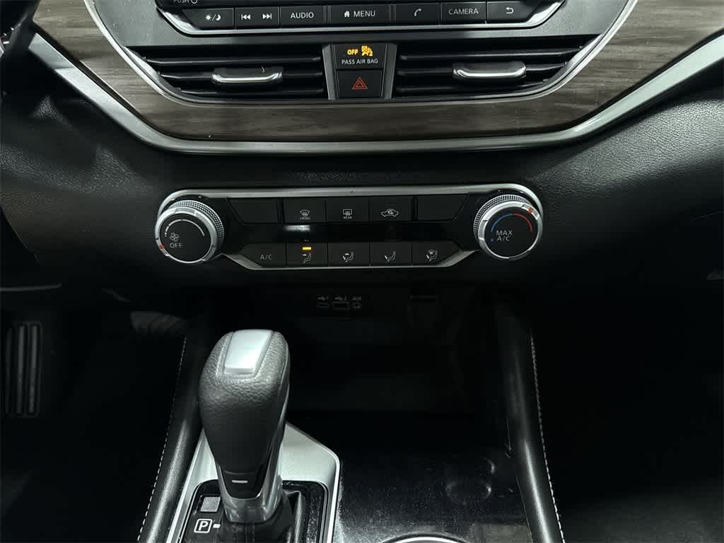 Thumbnail: 2023 Nissan Altima - 21