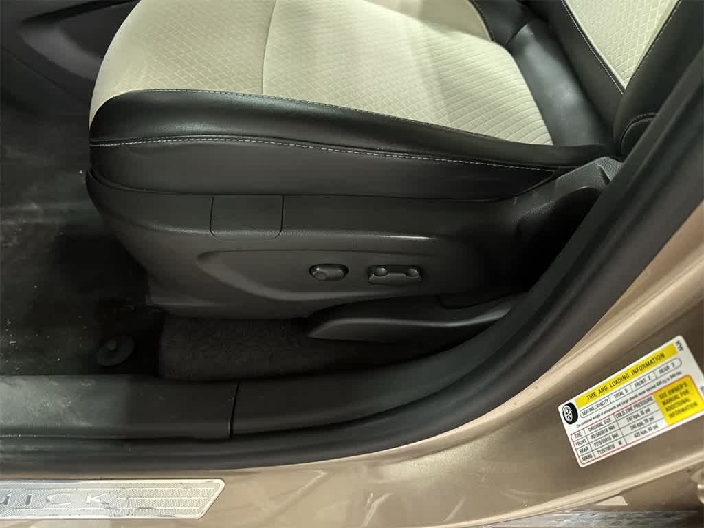 Thumbnail: 2019 Buick Encore - 23