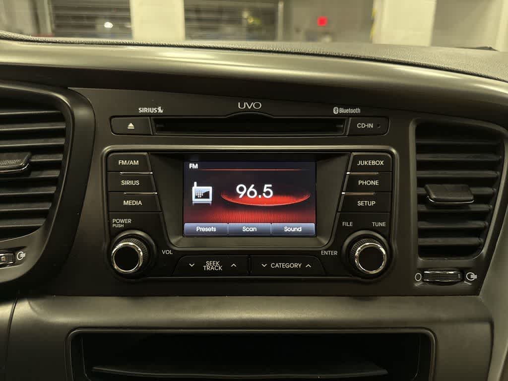 Thumbnail: 2013 Kia Optima - 20