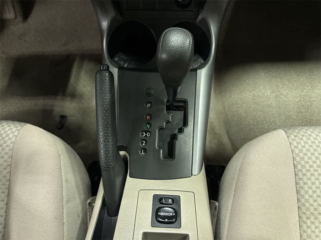 Thumbnail: 2006 Toyota RAV4 - 27