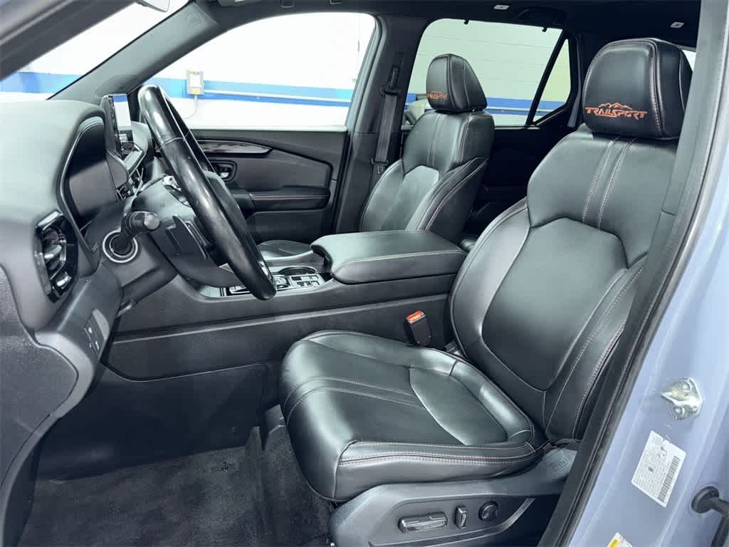 Thumbnail: 2024 Honda Pilot - 15