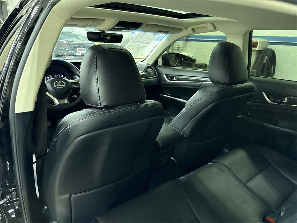 Thumbnail: 2016 Lexus GS - 28