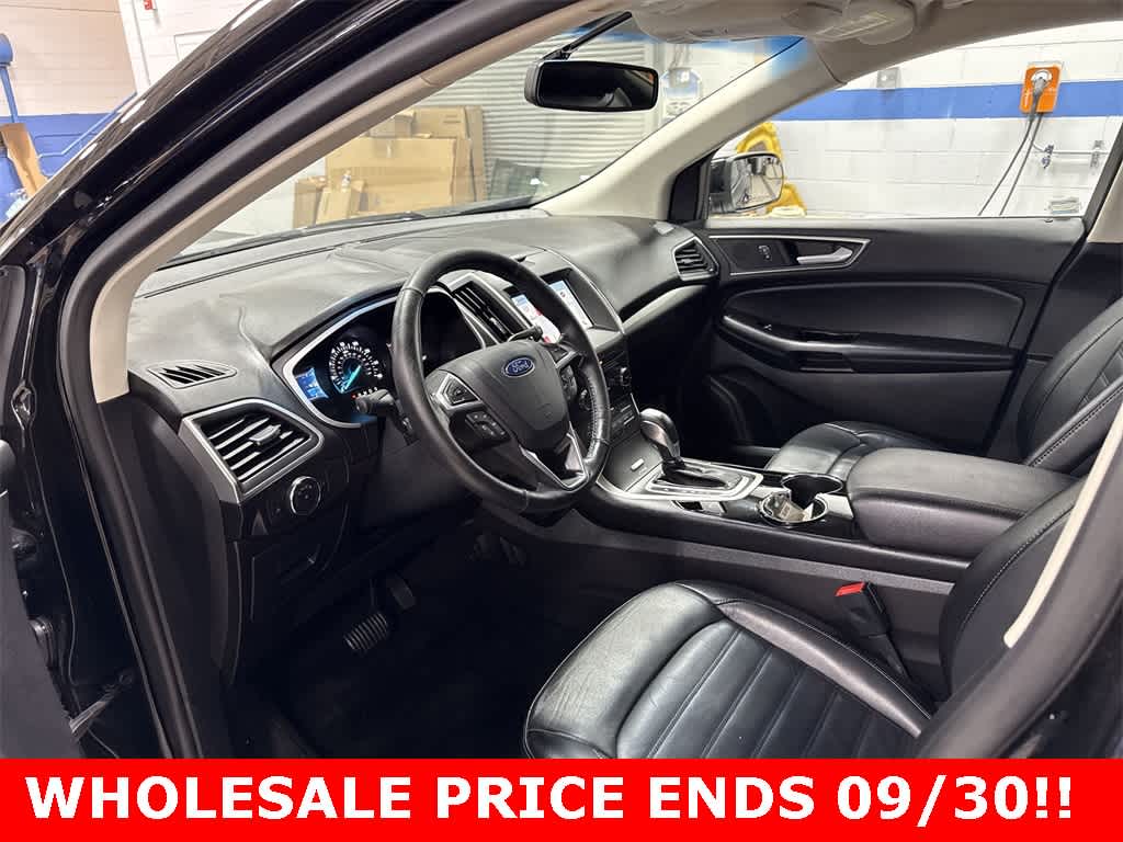 Thumbnail: 2017 Ford Edge - 28