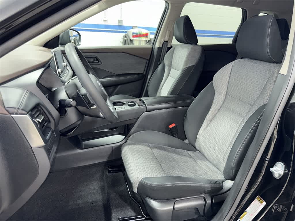 Thumbnail: 2021 Nissan Rogue - 15