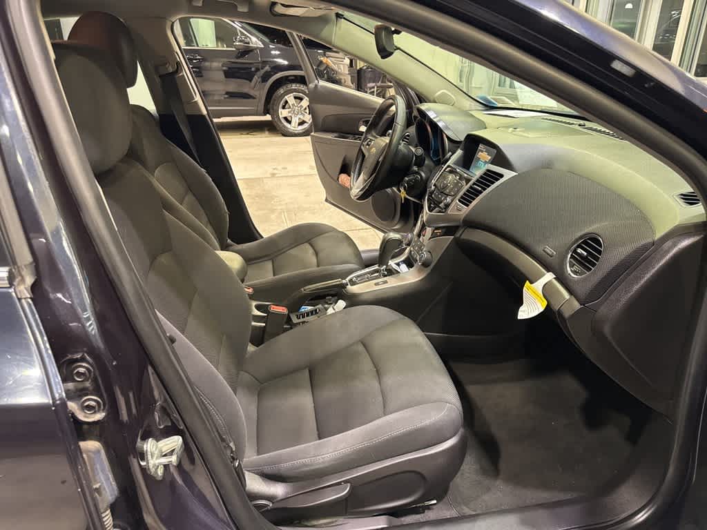 Thumbnail: 2014 Chevrolet Cruze - 14