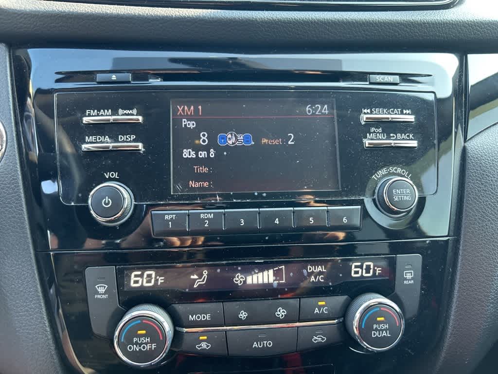 Thumbnail: 2018 Nissan Rogue Sport - 23