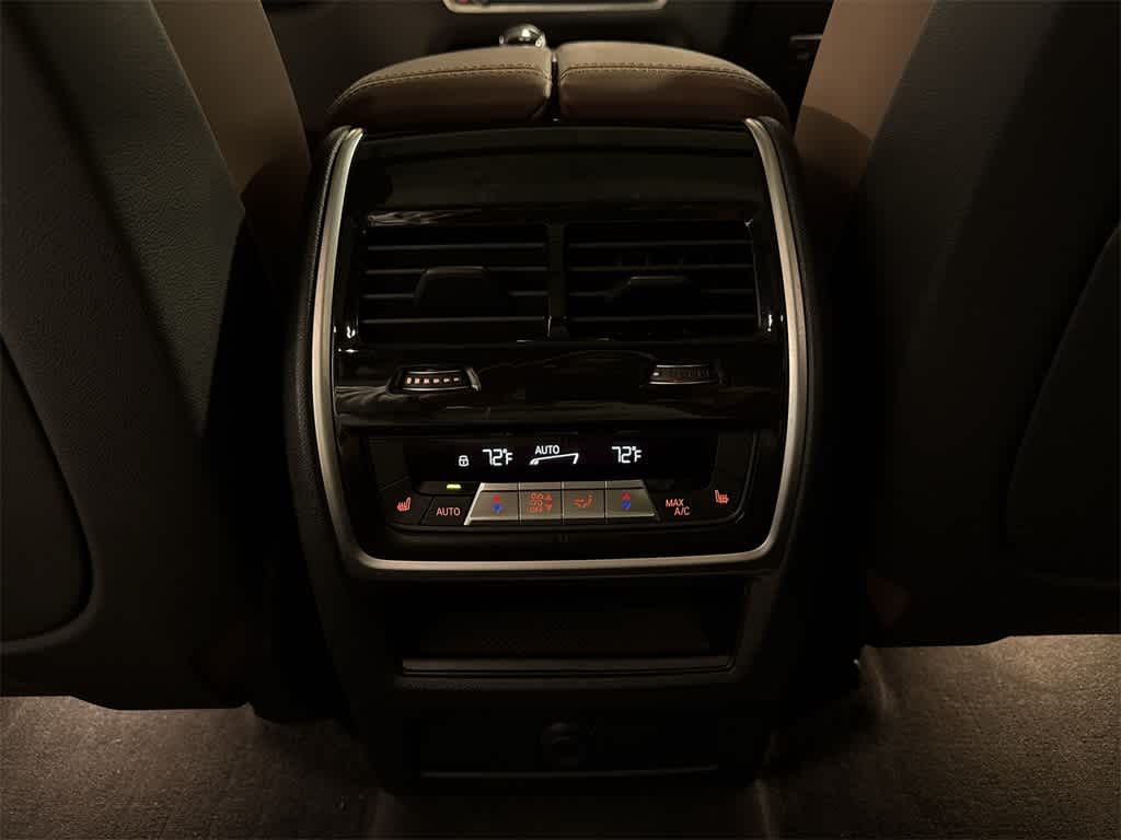 Thumbnail: 2022 BMW X5 - 31