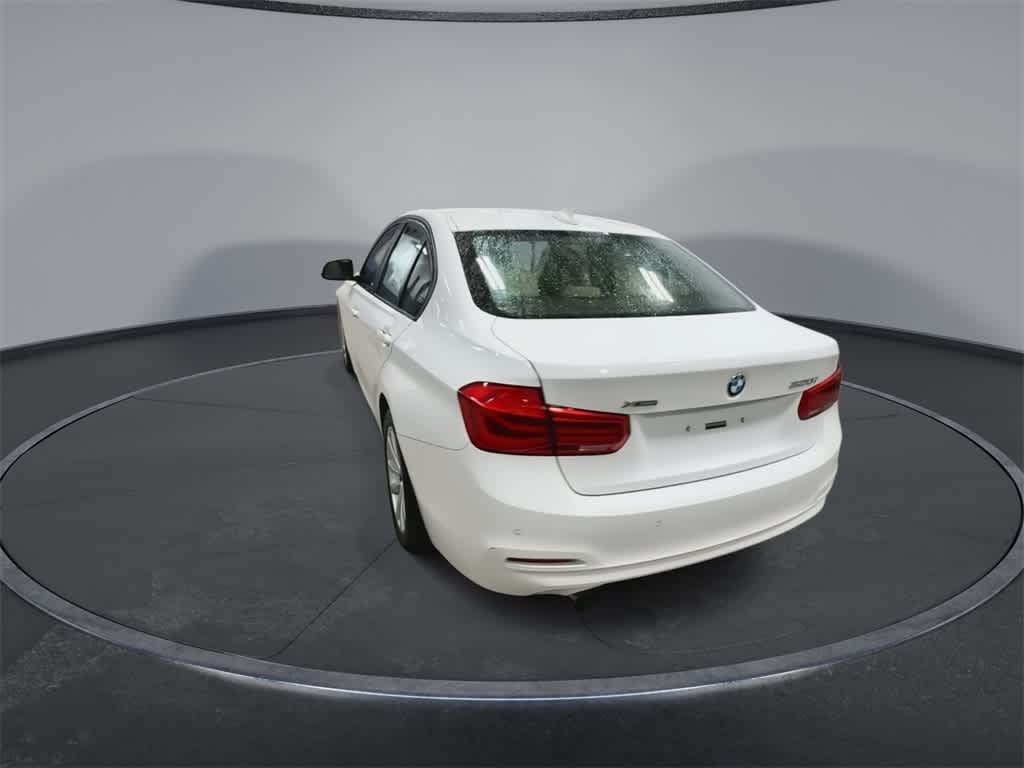 Thumbnail: 2017 BMW 3 Series - 7