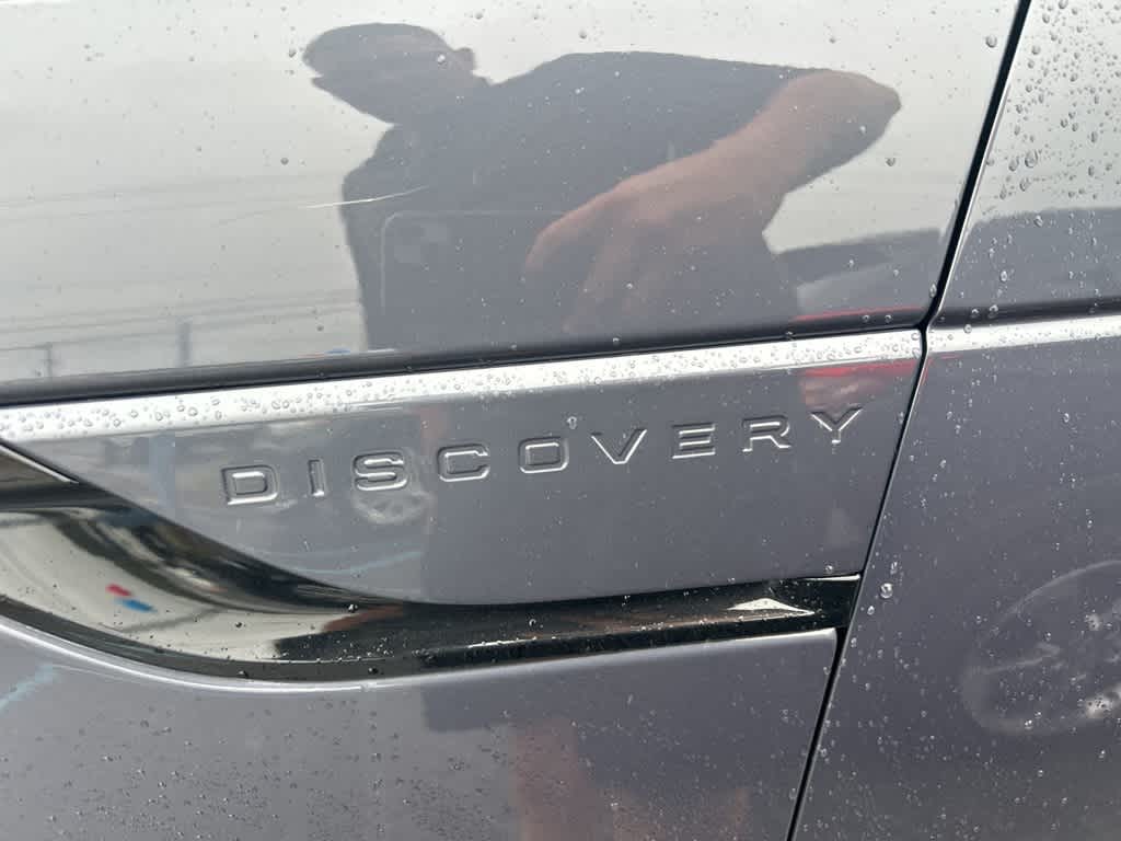 Thumbnail: 2024 Land Rover Discovery - 11