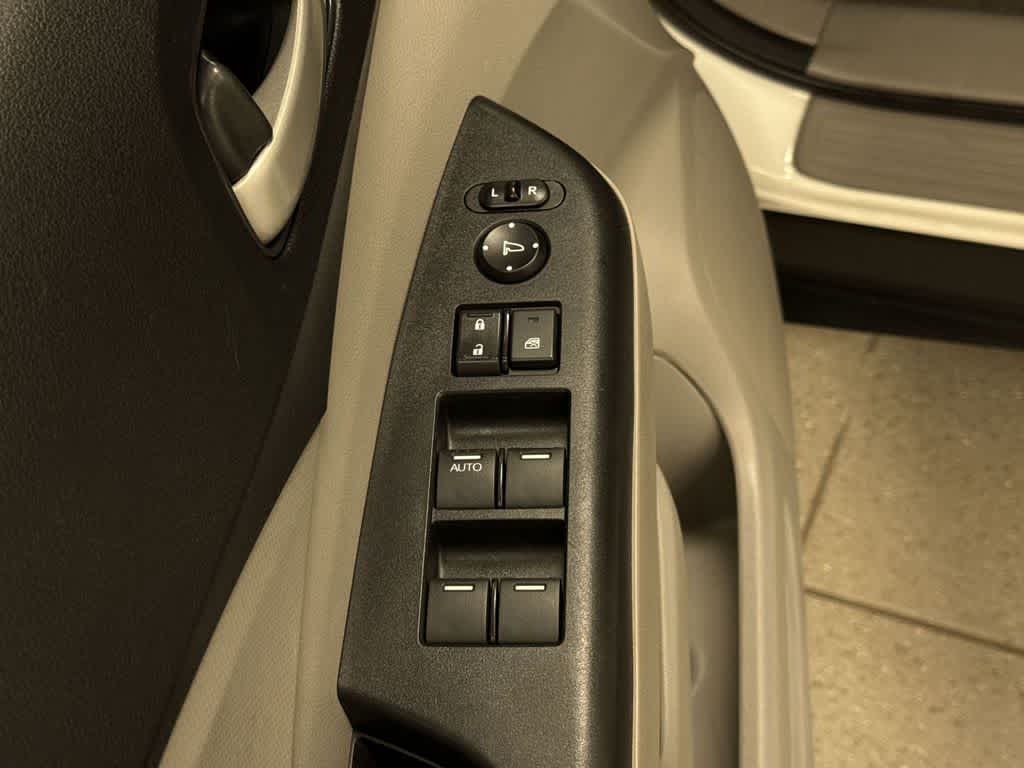 Thumbnail: 2013 Honda CR-V - 22