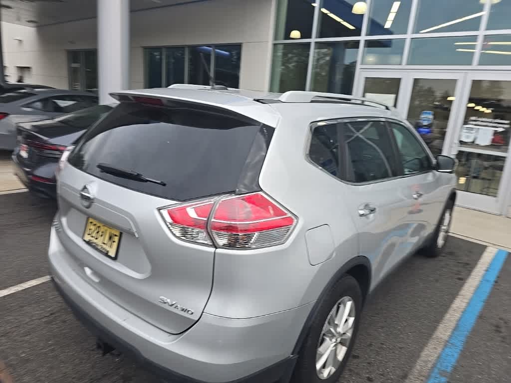 Thumbnail: 2016 Nissan Rogue - 14
