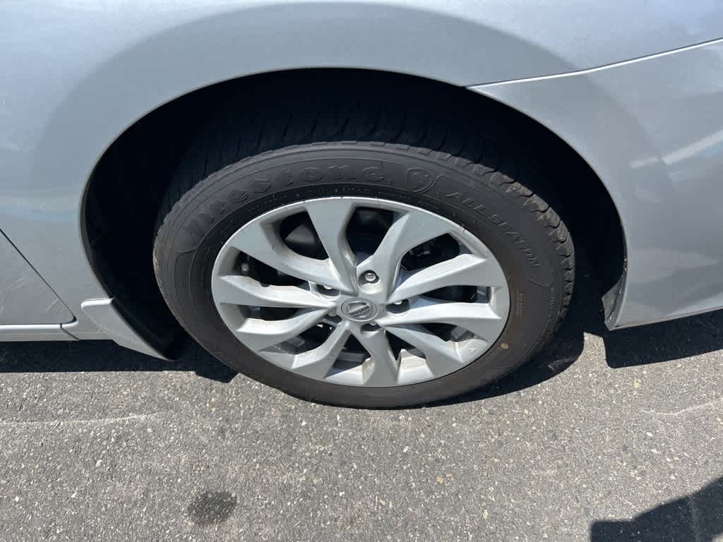 Thumbnail: 2019 Nissan Sentra - 4