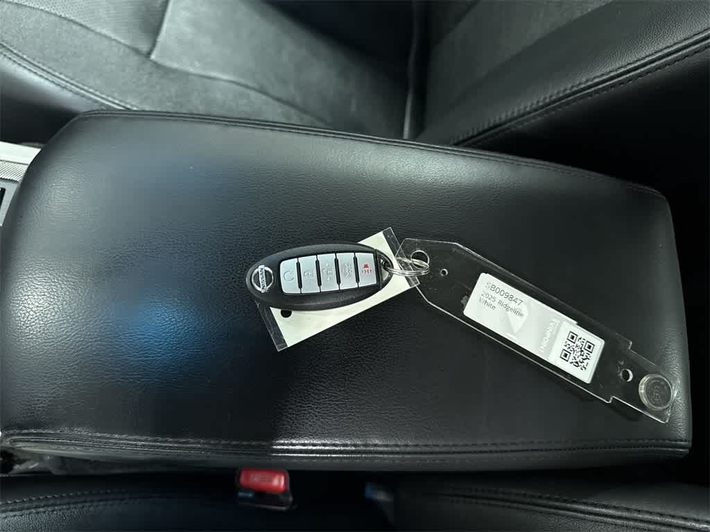 Thumbnail: 2014 Nissan Altima - 36