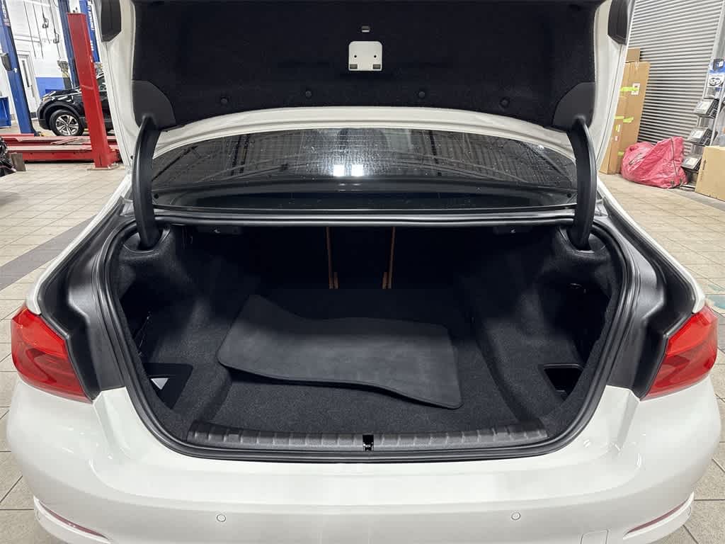 Thumbnail: 2019 BMW 5 Series - 11