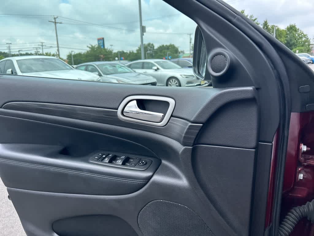 Thumbnail: 2021 Jeep Grand Cherokee - 23