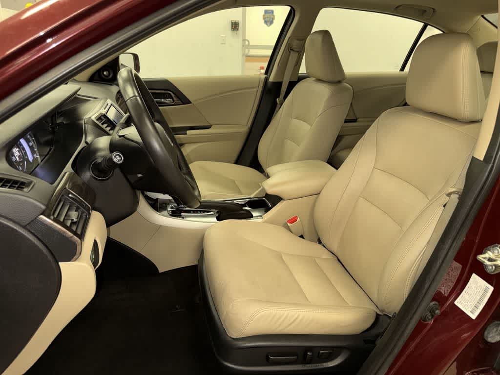 Thumbnail: 2017 Honda Accord - 15