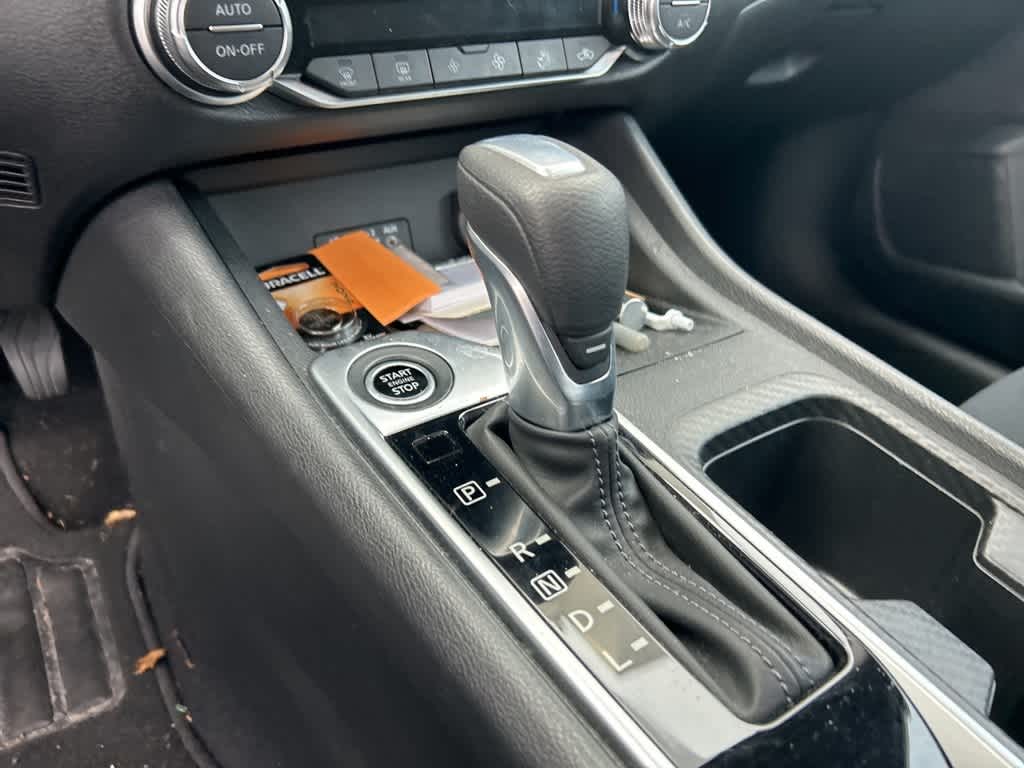 Thumbnail: 2022 Nissan Sentra - 9